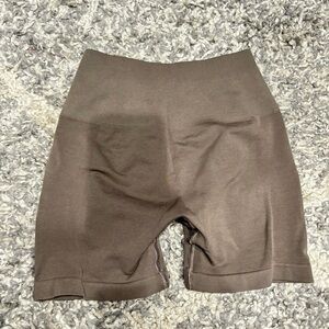 Alphalete mocha shorts